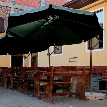 Pensiunea Timisoara Luaran gambar